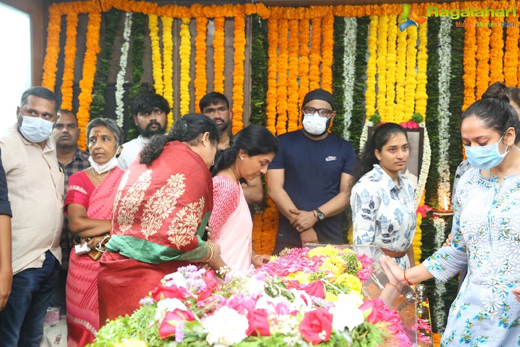 Tollywood Celebs Pay Their Last Respects to Krishnam Raju