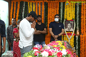 Tollywood Celebs Pay Last Respects to Krishnam Raju