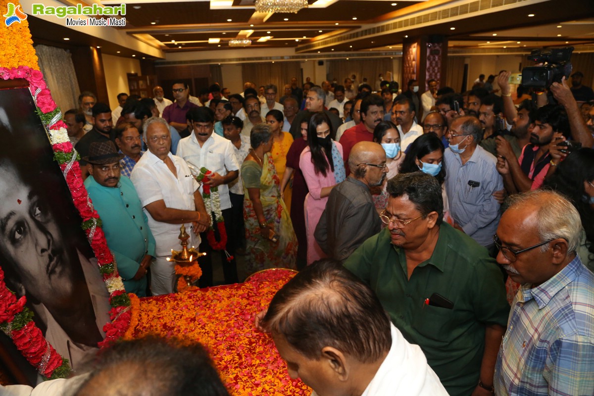 Krishnam Raju Santhapa Sabha By Telugu Film Industry