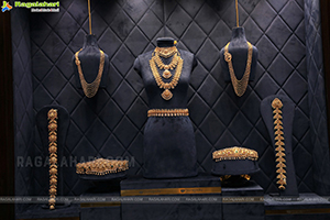 Manepally Jewellers Wedding Jewellery Showroom