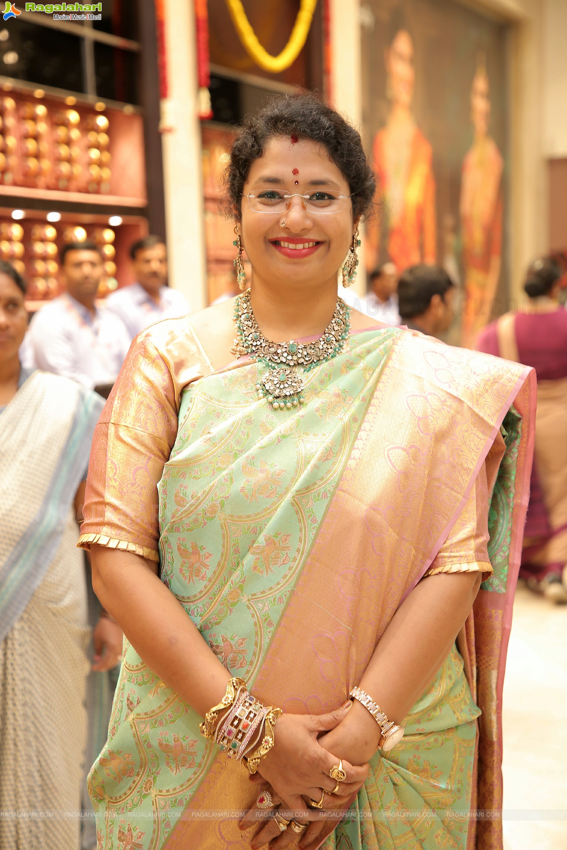 Manepally Jewellers Largest Wedding and Bridal Jewellery Showroom Launch at Panjagutta