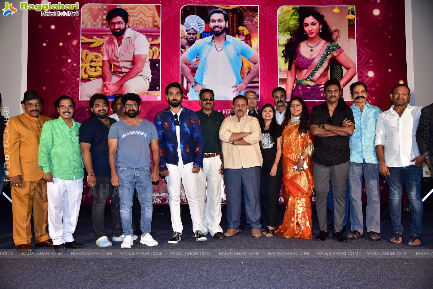 Bigboss Maanas & Vishnu Priya's Zari Zari Panche Katti Promo Song Launch