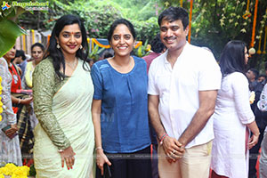 Gopichand and Sreenu Vaitla's Movie Opening Pooja Ceremony