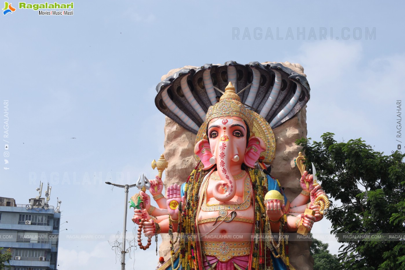 Khairatabad Ganesh Nimajjanam 2023 at Tank Bund in Hyderabad