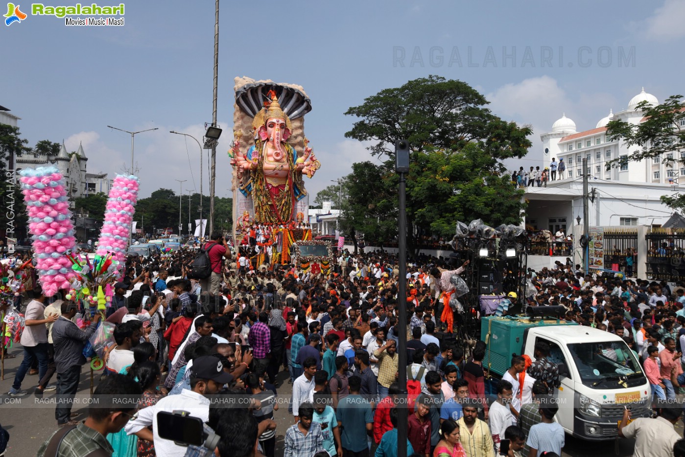 Khairatabad Ganesh Nimajjanam 2023 at Tank Bund in Hyderabad