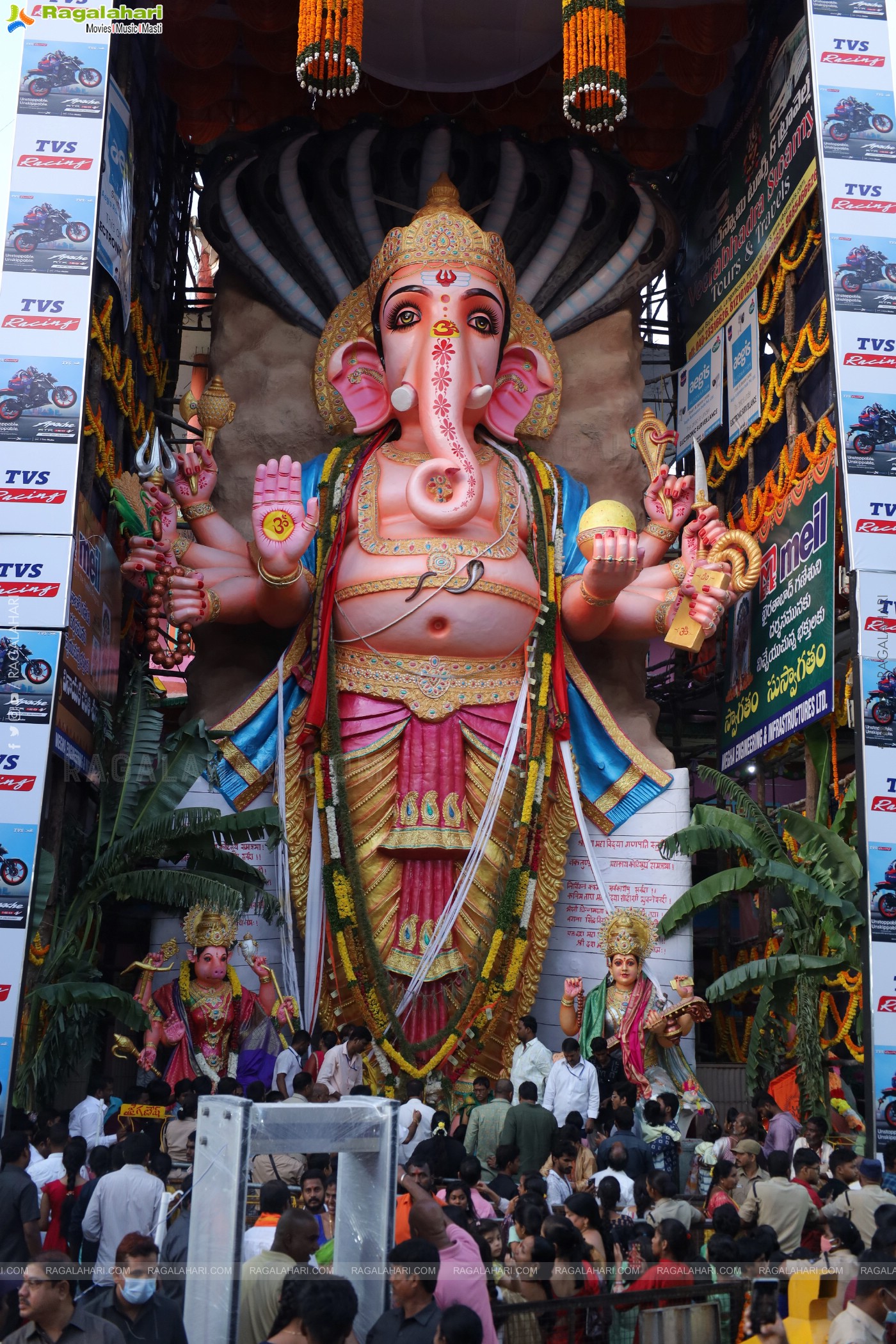 Khairatabad Ganesh 2023 as Dasha Maha Vidya Maha Ganapathi- 63 feet Tall Idol