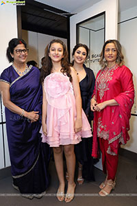 Grand Launch of MIRRORS Luxury's Salon, Hyderabad