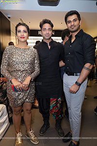 Grand Launch of MIRRORS Luxury's Salon, Hyderabad