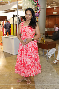 Grand Inauguration of the Sutraa Exhibition at Hotel Novotel