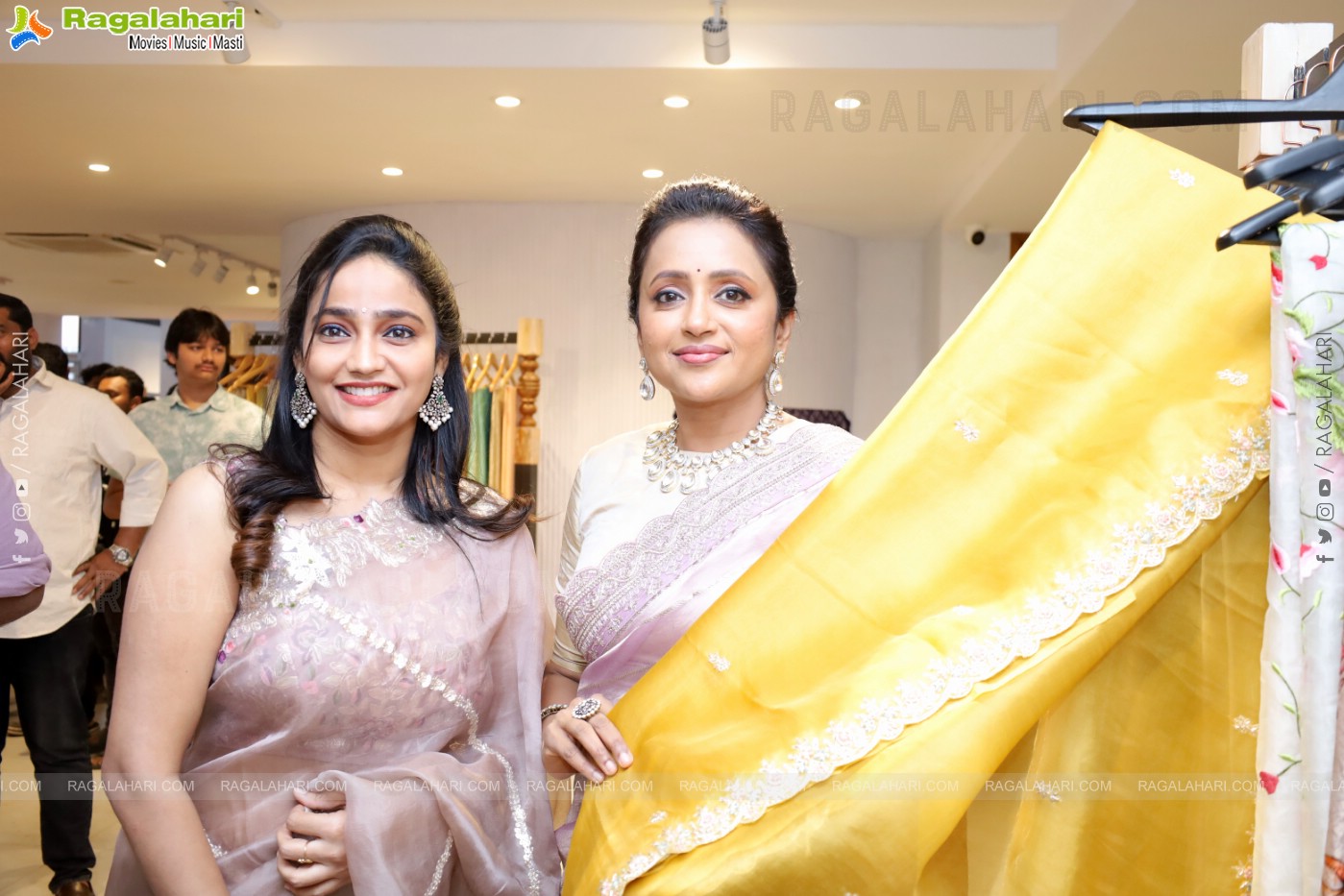 Anchor Suma Launch Manohari Festive collections, XiTI - Weaves of folklore 