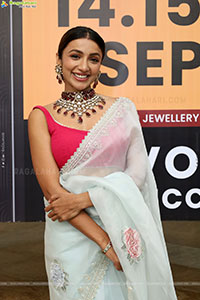 Hi Life Jewels Exhibition Grand Launch Event, Hyderabad