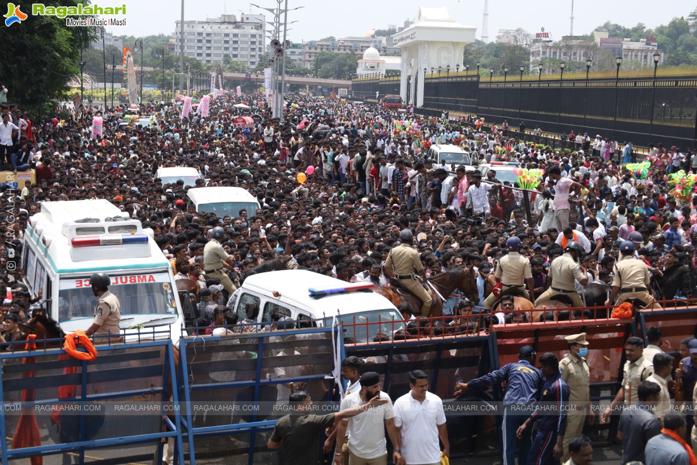 Khairatabad Ganesh Nimajjanam 2024 at Tank Bund in Hyderabad