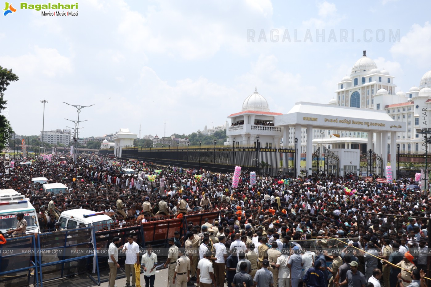 Khairatabad Ganesh Nimajjanam 2024 at Tank Bund in Hyderabad