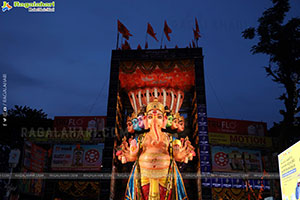 Khairathabad Ganesh as Sri Saptamukha Maha Shakti Ganapathi