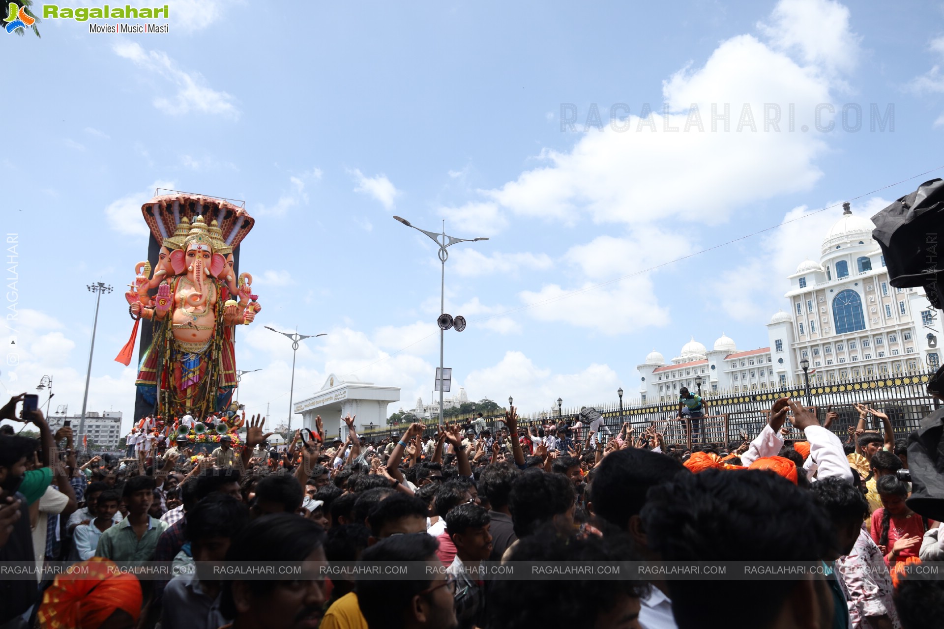 Khairatabad Ganesh Nimajjanam 2025 at Tank Bund in Hyderabad	