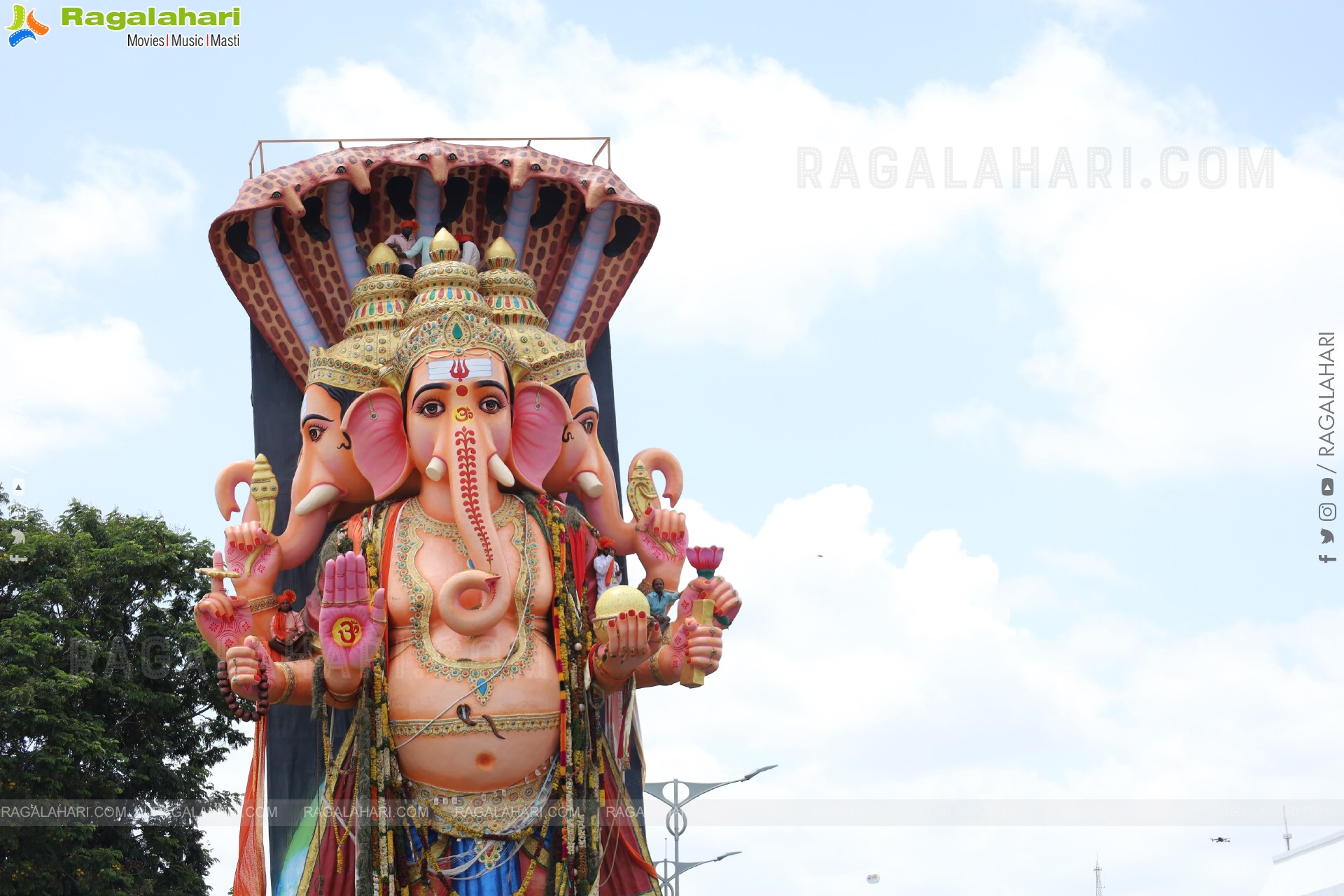 Khairatabad Ganesh Nimajjanam 2025 at Tank Bund in Hyderabad	