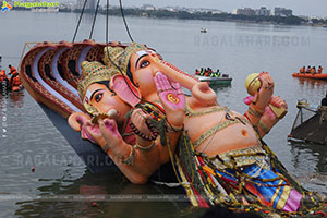 Khairatabad Ganesh Nimajjanam 2025 at Tank Bund in Hyderabad