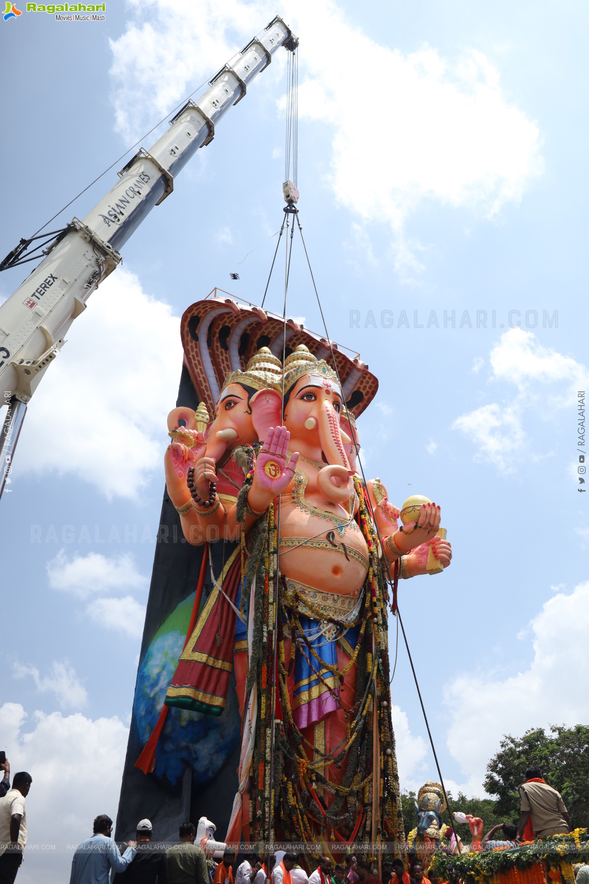 Khairatabad Ganesh Nimajjanam 2025 at Tank Bund in Hyderabad	