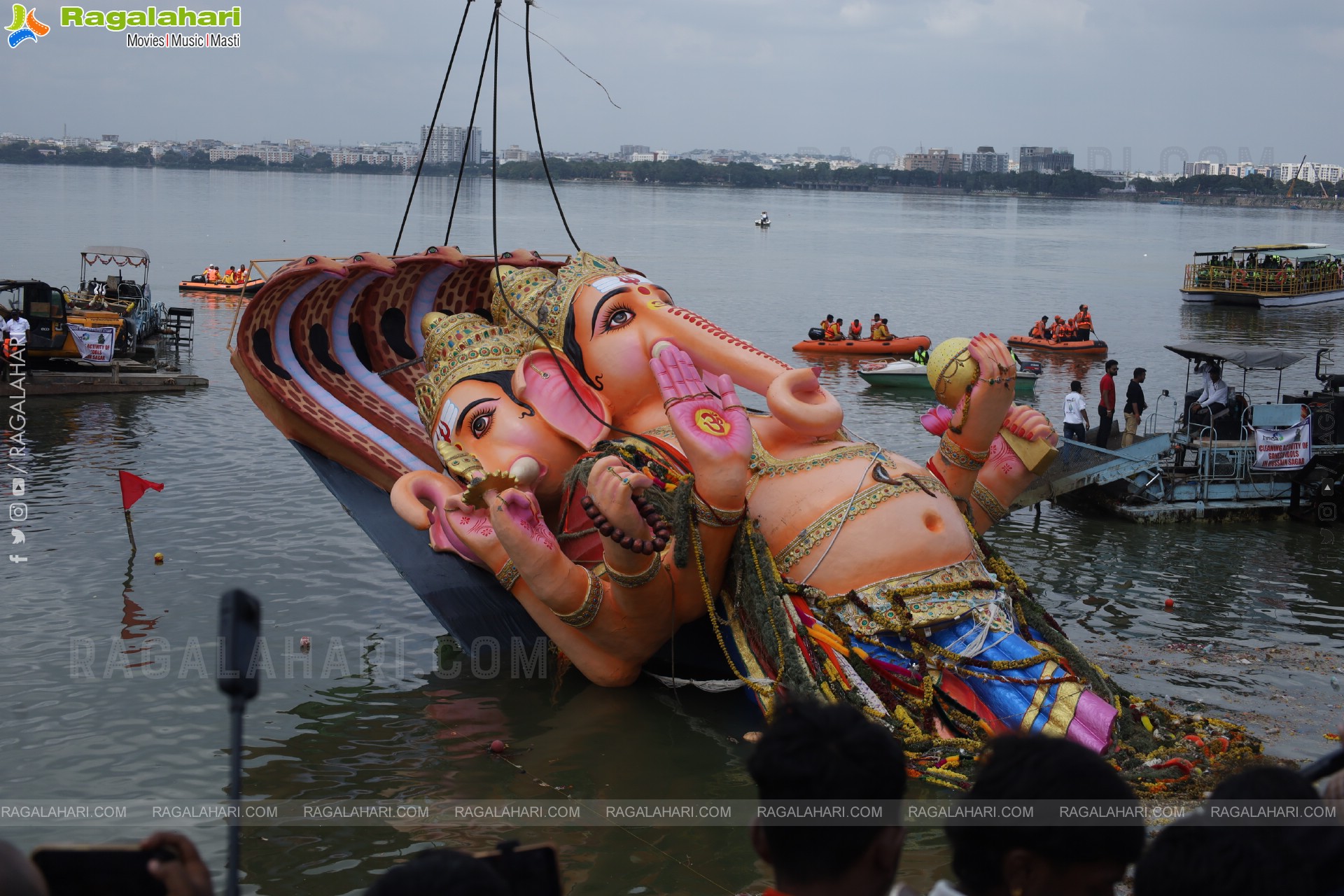 Khairatabad Ganesh Nimajjanam 2025 at Tank Bund in Hyderabad	