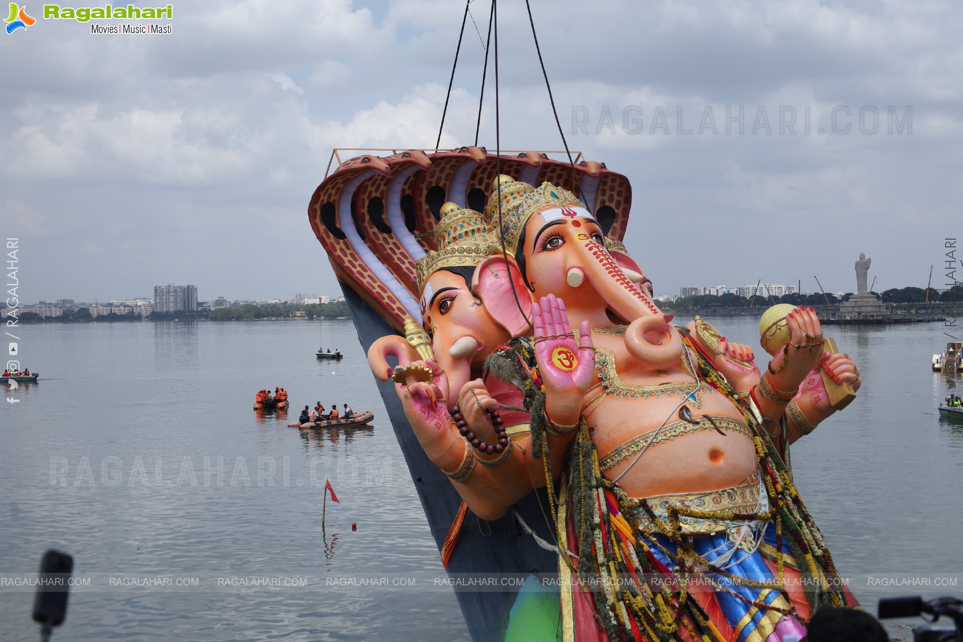 Khairatabad Ganesh Nimajjanam 2025 at Tank Bund in Hyderabad	