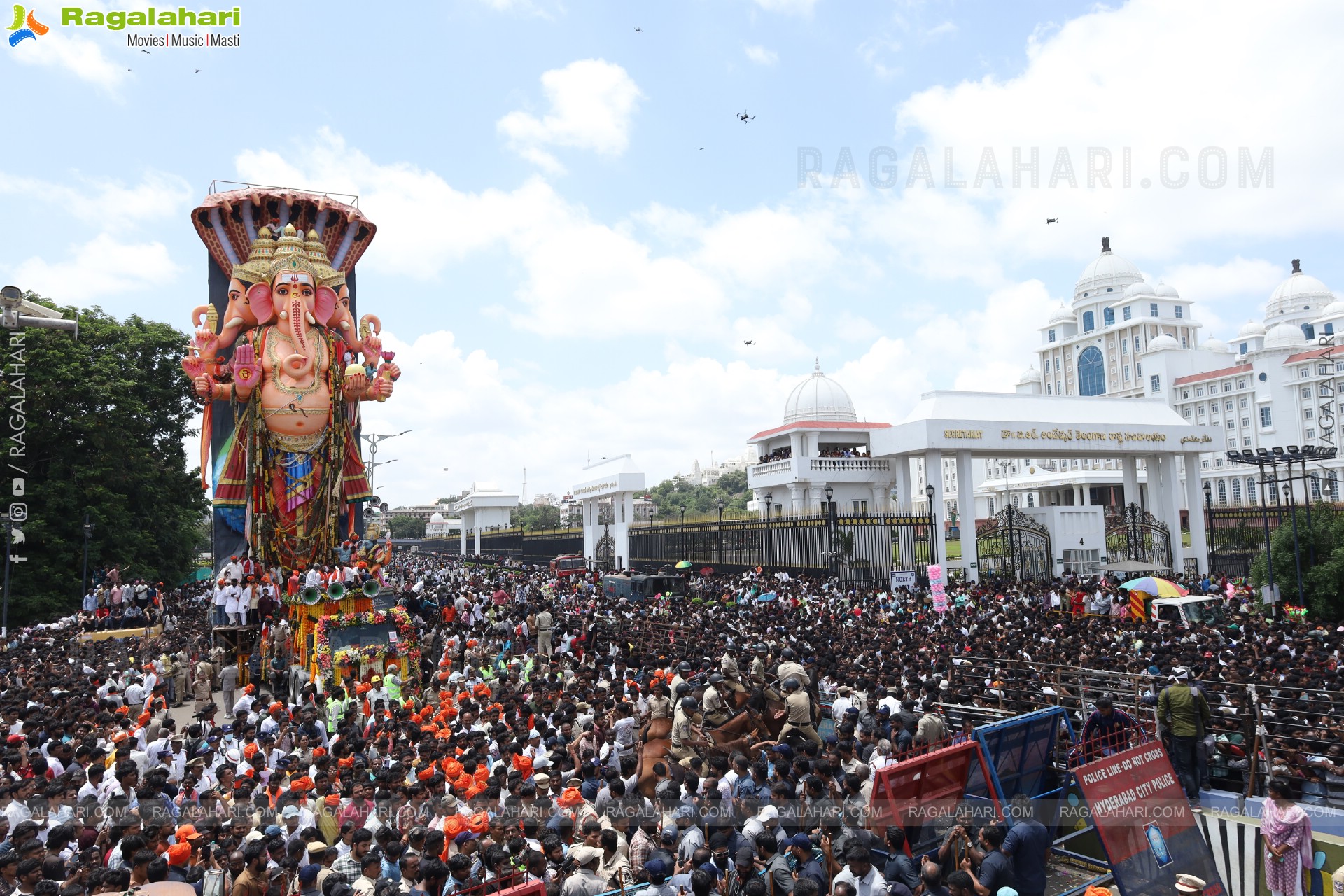 Khairatabad Ganesh Nimajjanam 2025 at Tank Bund in Hyderabad	