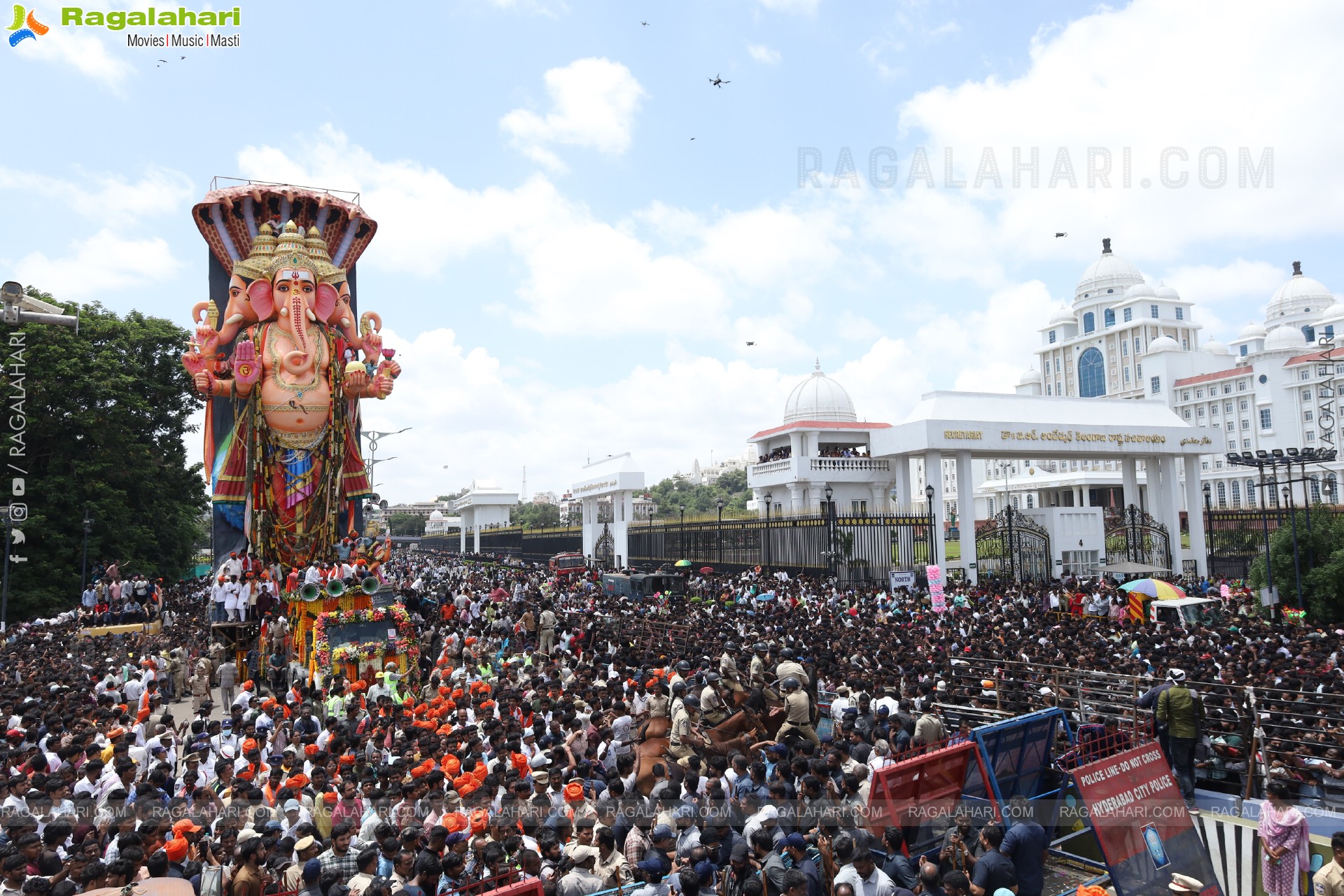 Khairatabad Ganesh Nimajjanam 2025 at Tank Bund in Hyderabad	