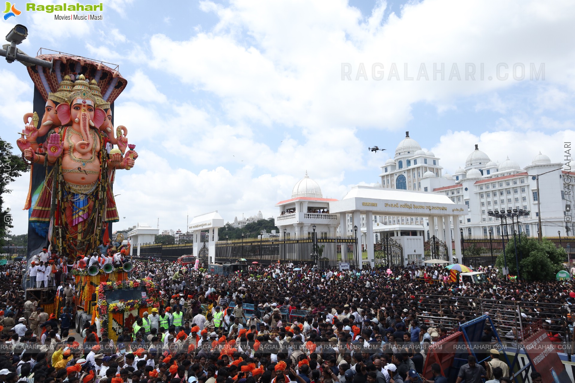 Khairatabad Ganesh Nimajjanam 2025 at Tank Bund in Hyderabad	