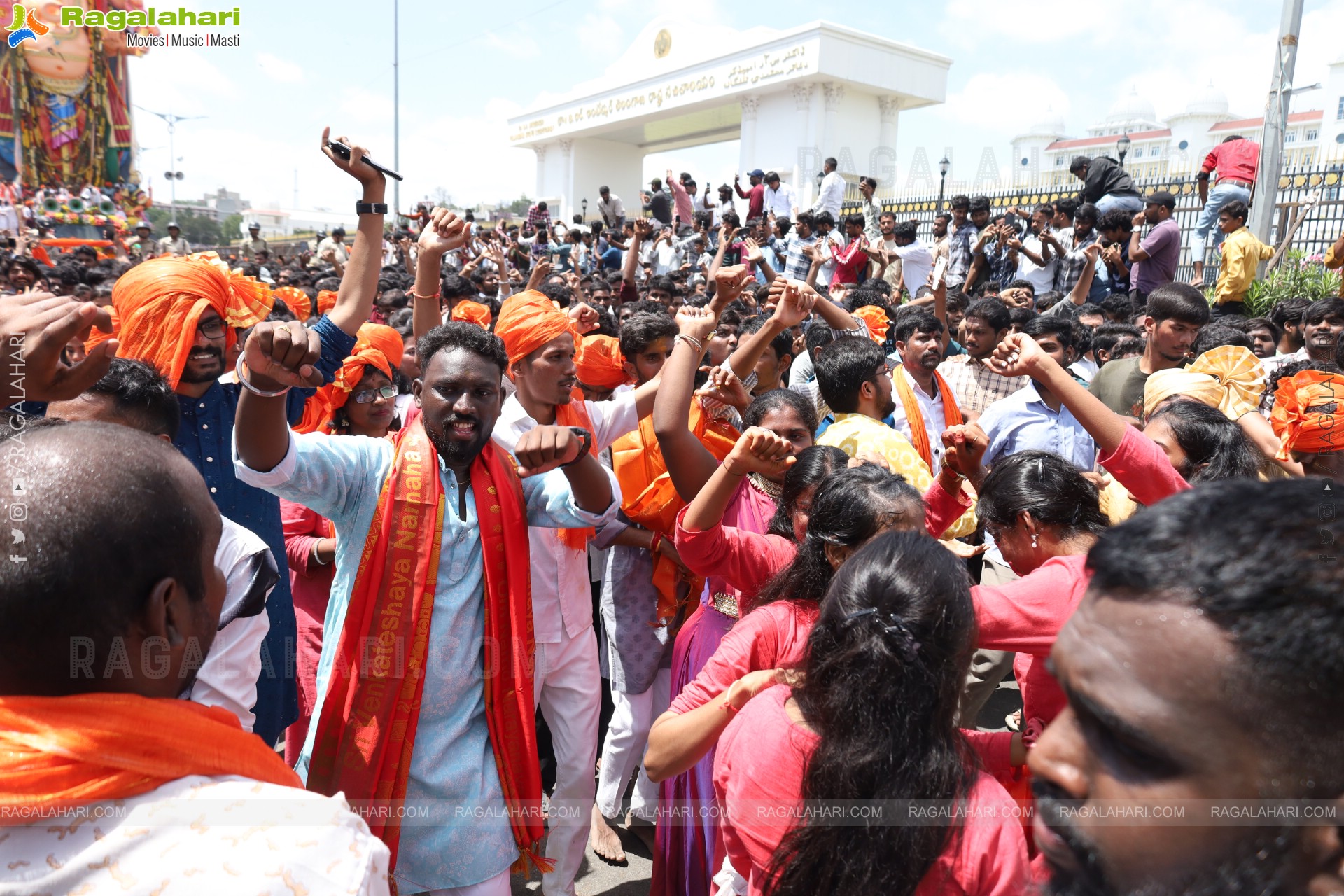 Khairatabad Ganesh Nimajjanam 2025 at Tank Bund in Hyderabad	