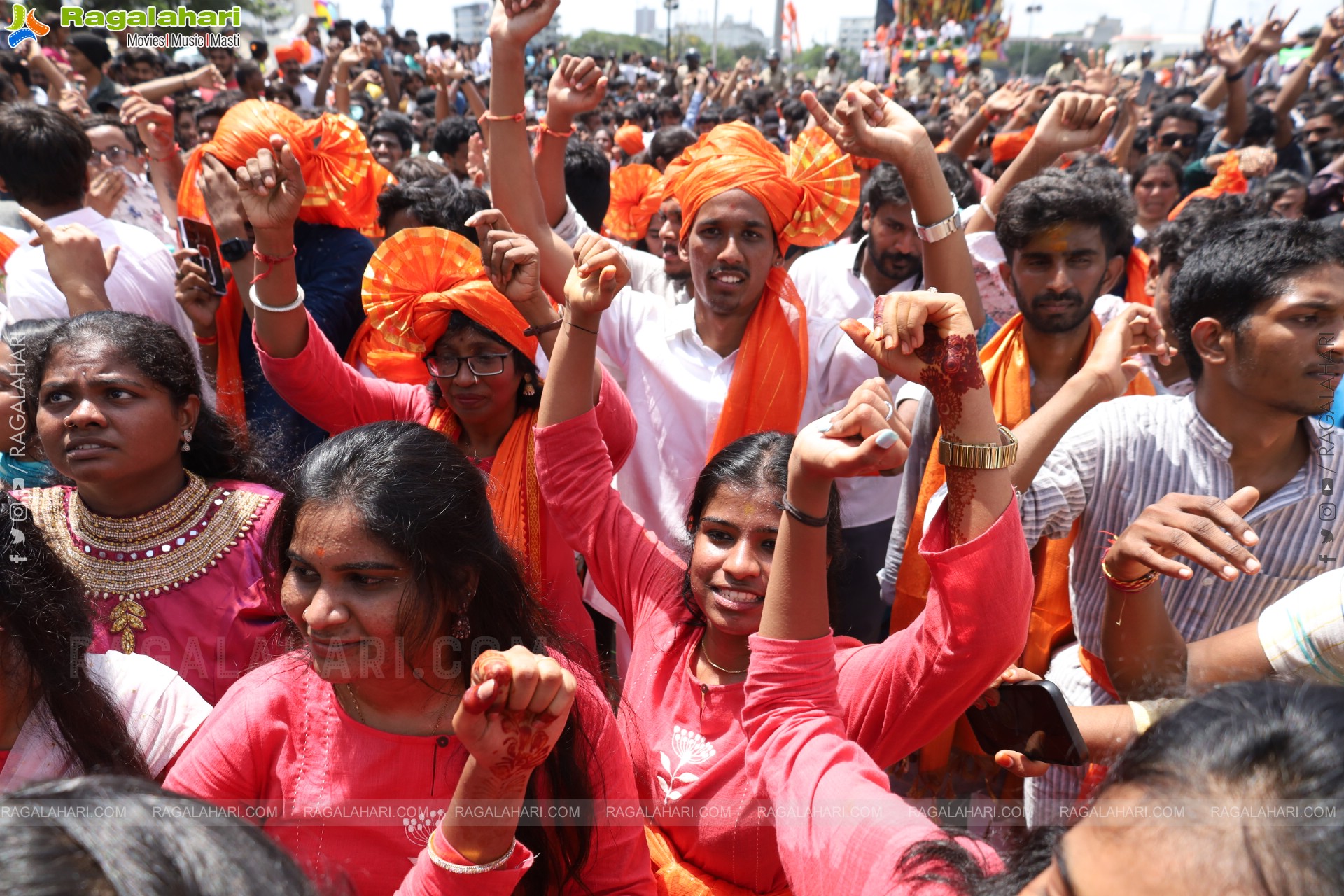 Khairatabad Ganesh Nimajjanam 2025 at Tank Bund in Hyderabad	