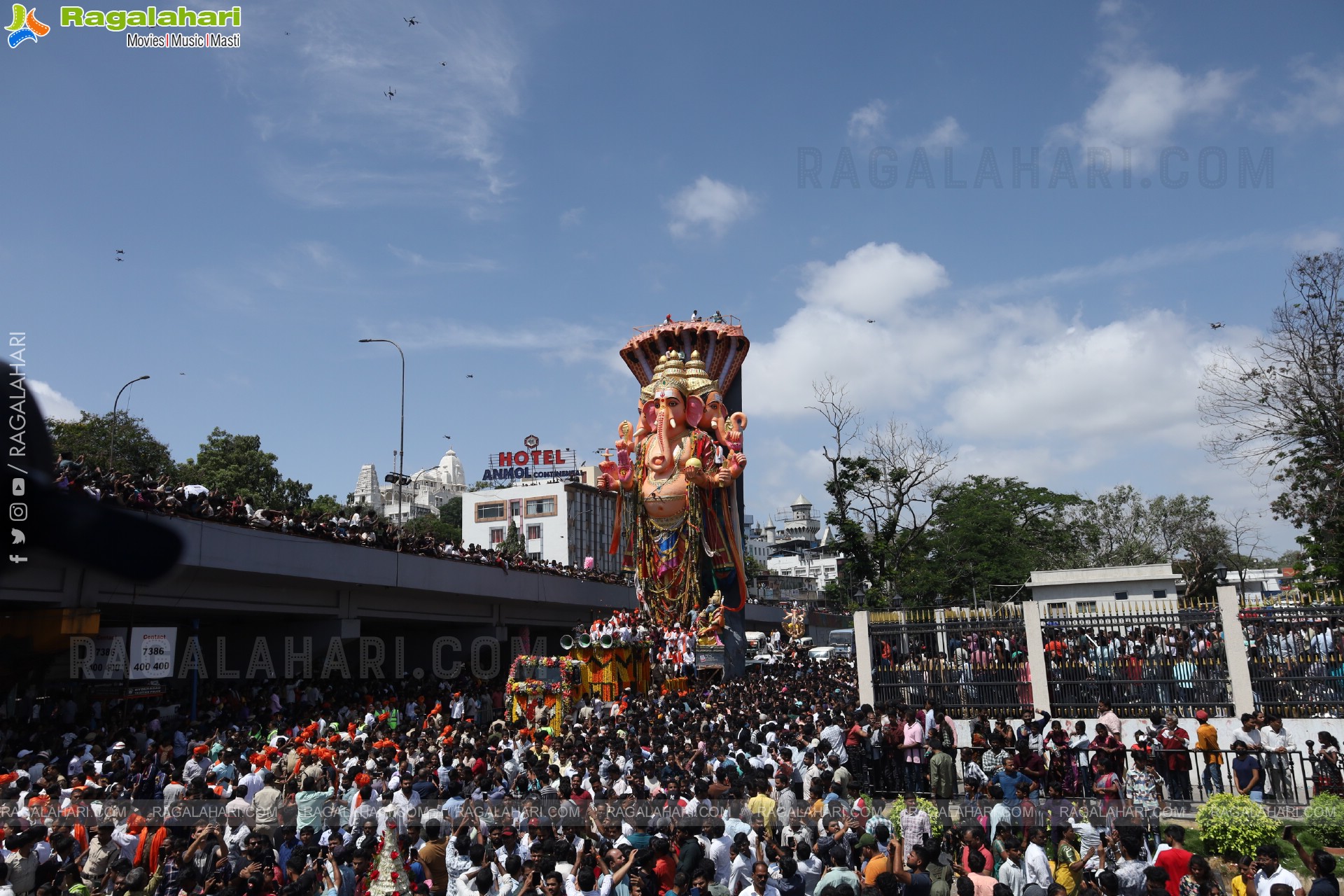 Khairatabad Ganesh Nimajjanam 2025 at Tank Bund in Hyderabad	