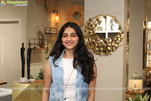 Orange Tree Presents Swoon in India: A Cross Culture Convers