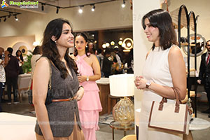 Orange Tree Presents Swoon in India: A Cross Culture Convers