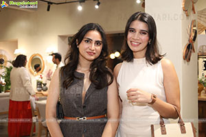 Orange Tree Presents Swoon in India: A Cross Culture Convers