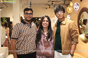 Orange Tree Presents Swoon in India: A Cross Culture Convers