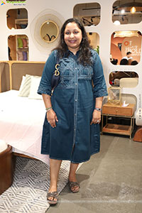 Orange Tree Presents Swoon in India: A Cross Culture Convers