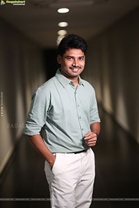 Aasmaan Movie Teaser Launch Event, Press Meet 