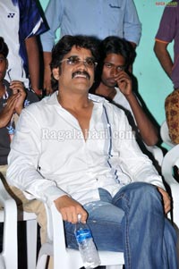 Nagarjuna, Amala at Gopichand Badminton Academy