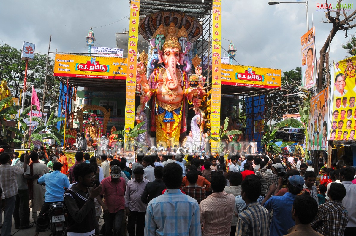 Khairatabad Ganesh Idols 2010