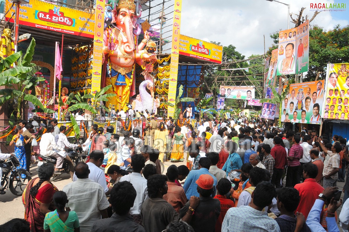 Khairatabad Ganesh Idols 2010