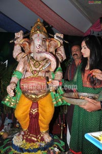 Nikeesha Patel Performs Puja For Paper Vinayaka at Prasadz