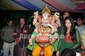 Nikeesha Patel Performs Puja For Paper Vinayaka at Prasadz