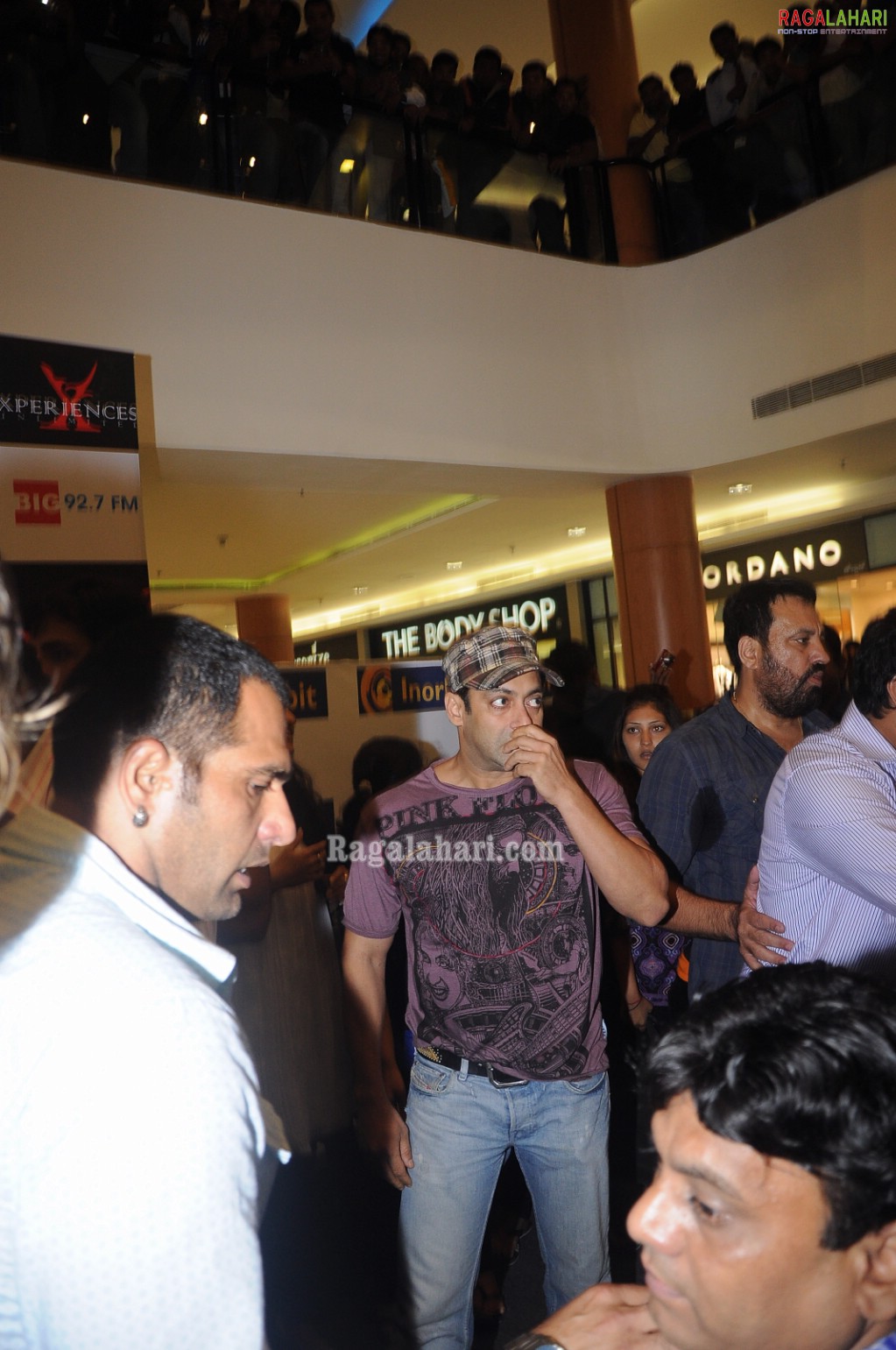 Dabangg Promotion @ Inorbit Mall, Hyd