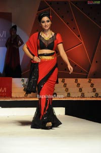 Vaishnavi Jewellers Fashion Show at Novotel