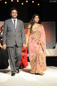 Vaishnavi Jewellers Fashion Show at Novotel