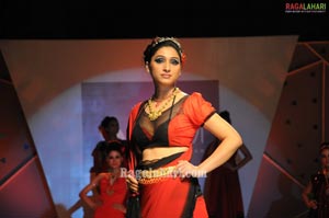 Vaishnavi Jewellers Fashion Show at Novotel