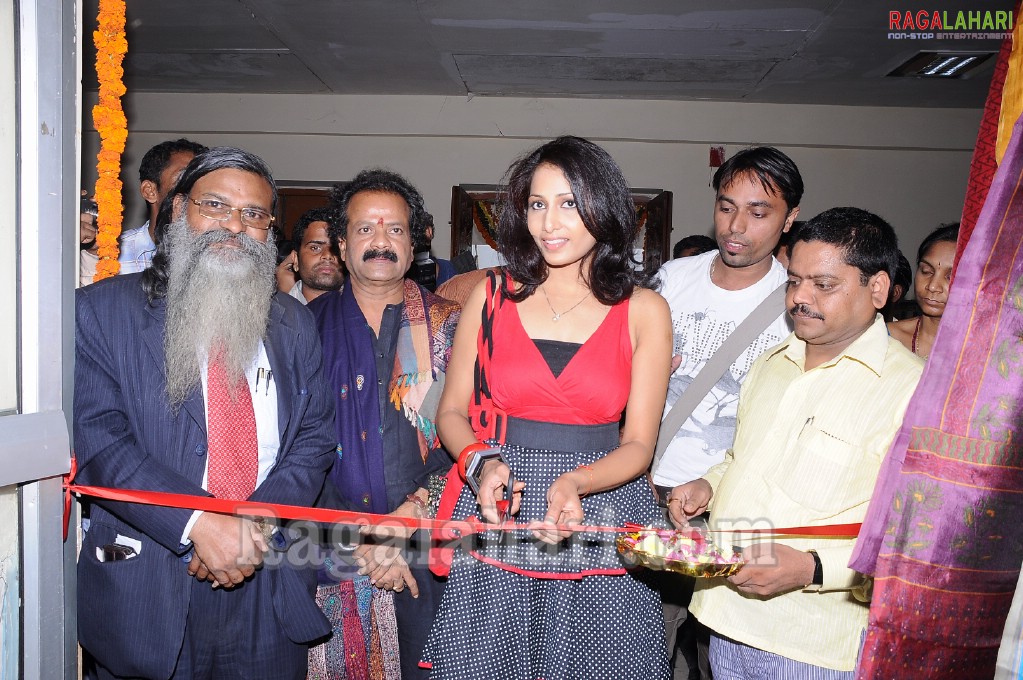 Vidya Rao Launches India Silks & Cotton Exhibition/Sale