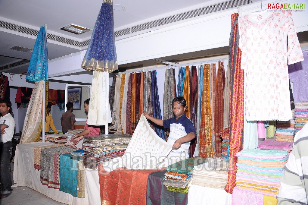 Vidya Rao Launches India Silks & Cotton Exhibition/Sale