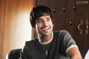 Varun Sandesh, Nisha Agarwal