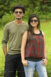 Vamsi Krishna, Roochika Babbar