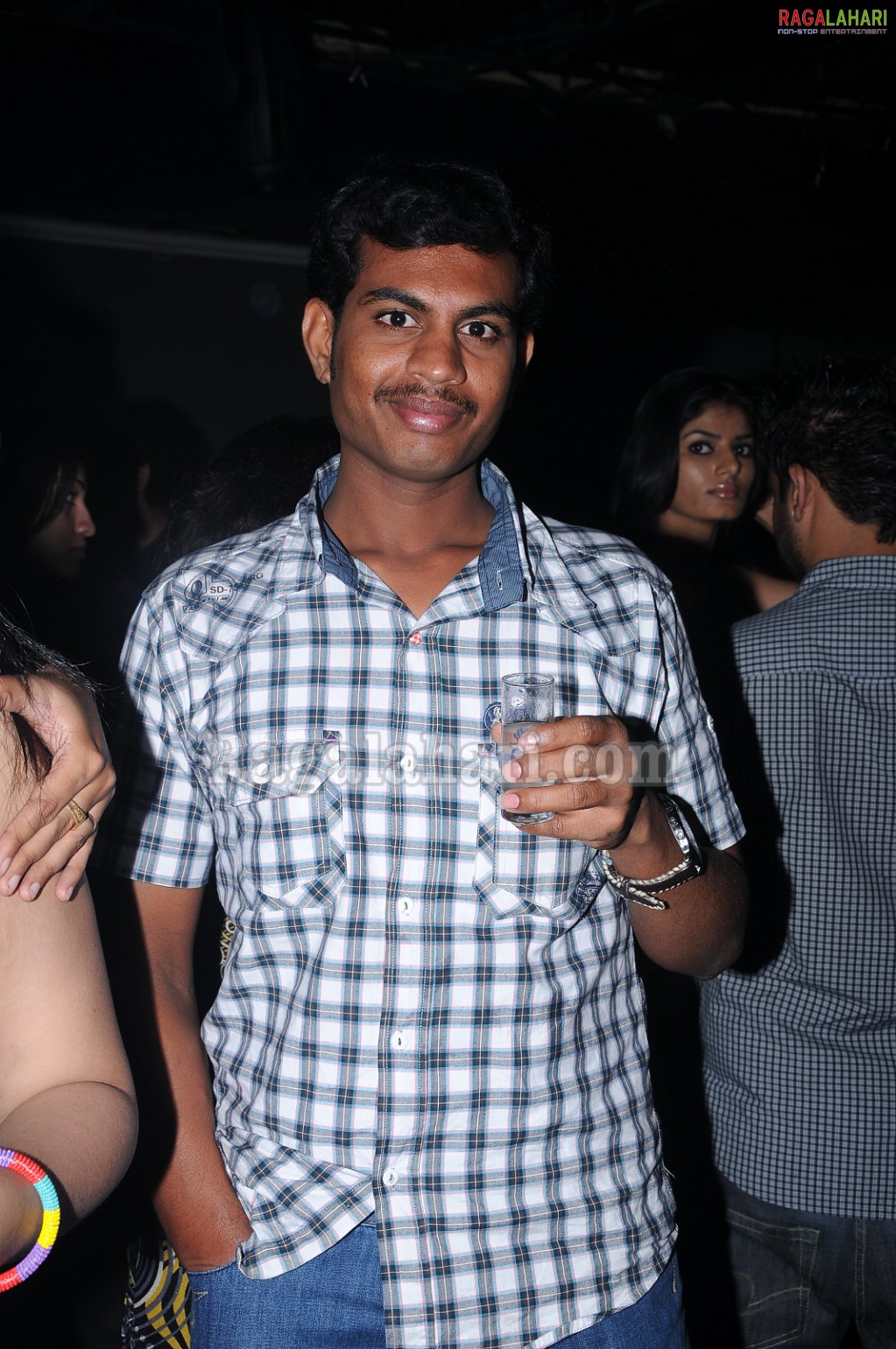 H Lounge Pub Launch, Hyd